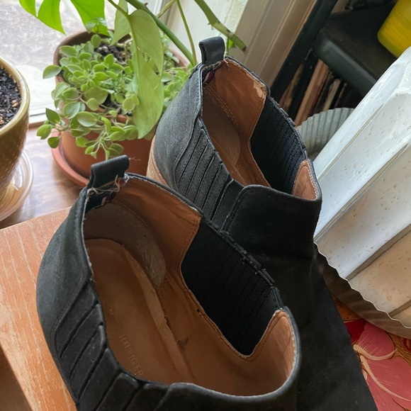 Tommy Hilfiger Suede Booties - Picture 3 of 4